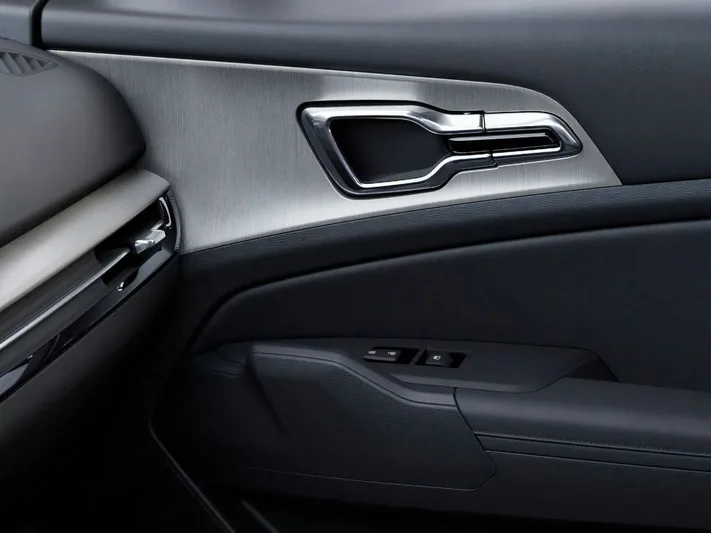 2026 Kia Sportage - view 25