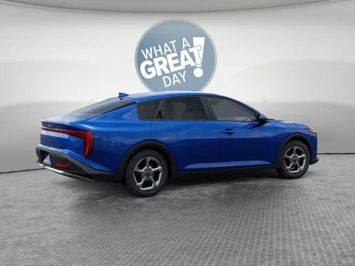 2026 Kia K4 - view 6