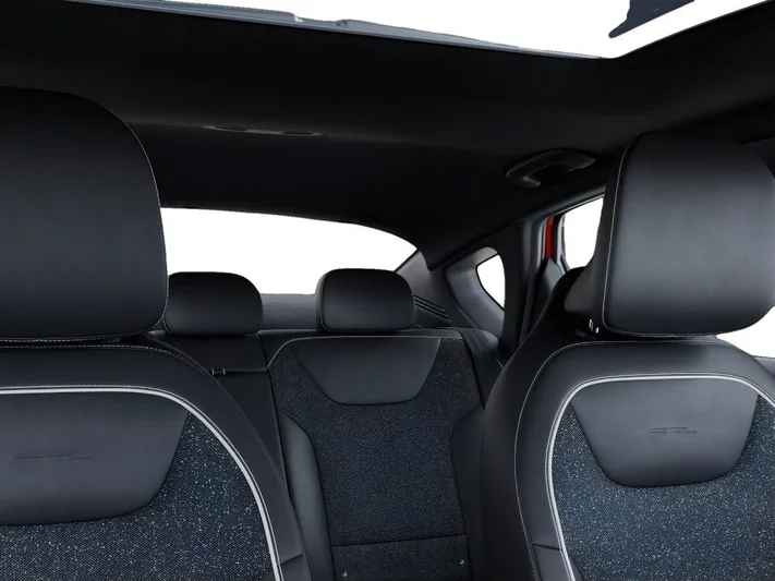 2025 Kia K4 - view 27