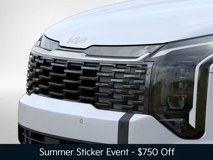 2026 Kia Sportage - view 12