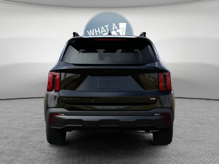 2026 Kia Sorento - view 13