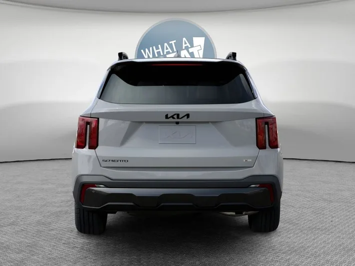2026 Kia Sorento - view 13