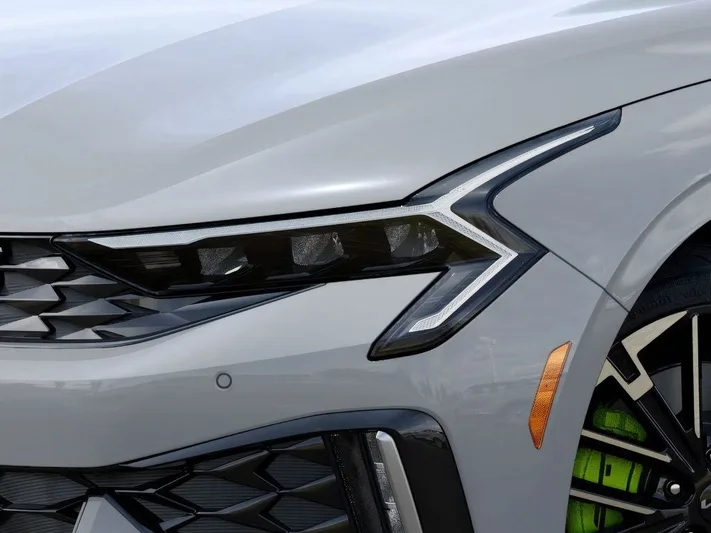 2026 Kia K5 - view 10