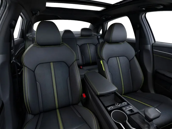 2026 Kia K5 - view 15