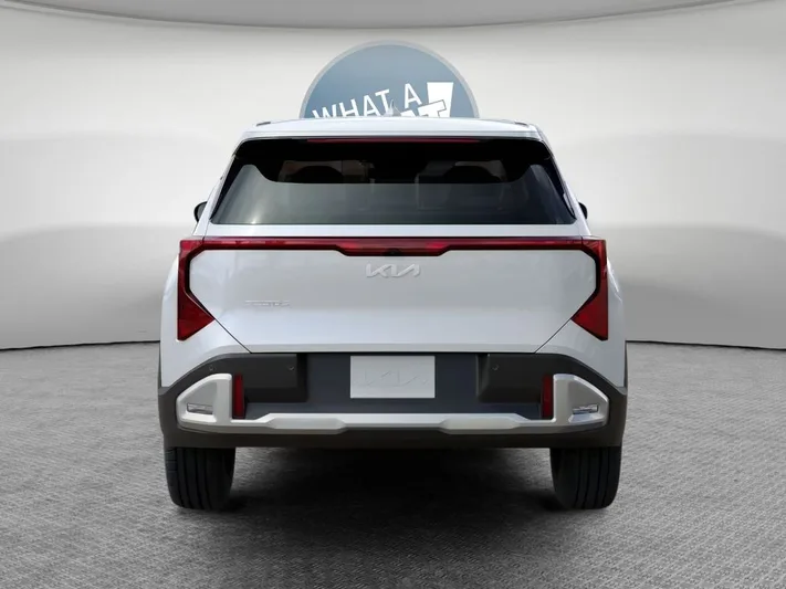 2027 Kia Seltos - view 5