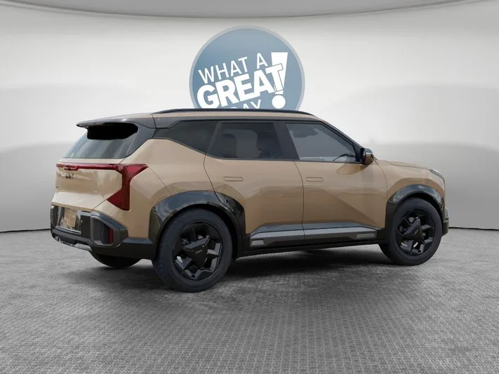 2027 Kia Seltos - view 6