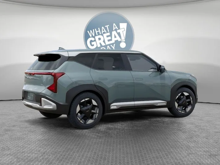 2027 Kia Seltos - view 6