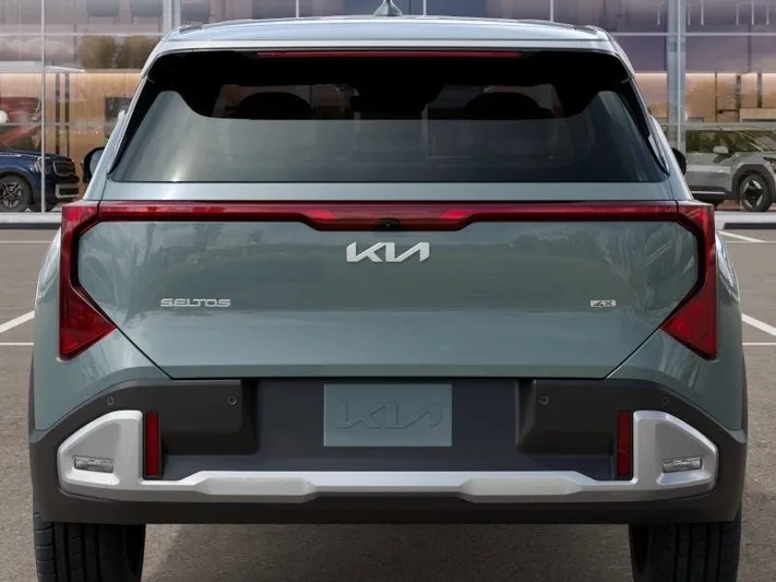 2027 Kia Seltos - view 13