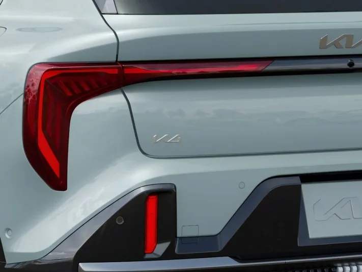 2026 Kia K4 - view 11