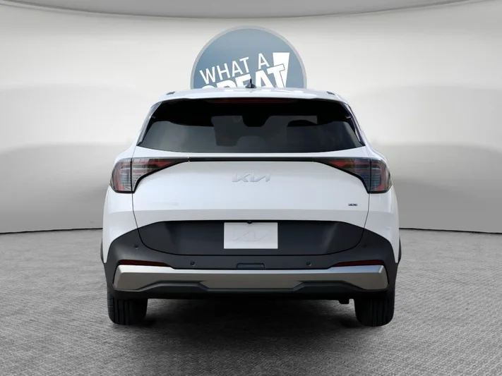 2026 Kia Sportage - view 13