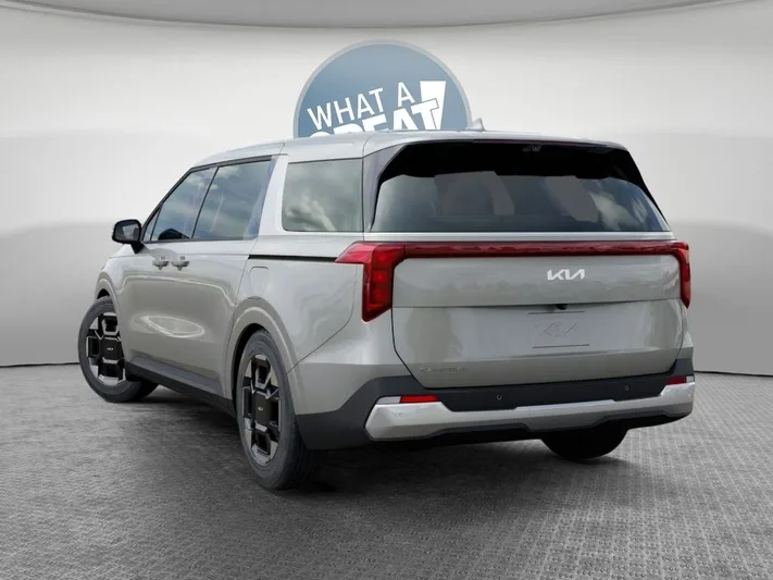 2026 Kia Carnival - view 4