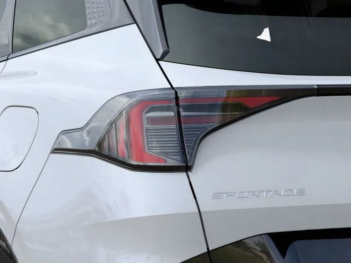 2026 Kia Sportage - view 11