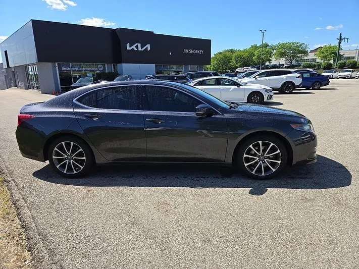 2015 Acura TLX - view 2