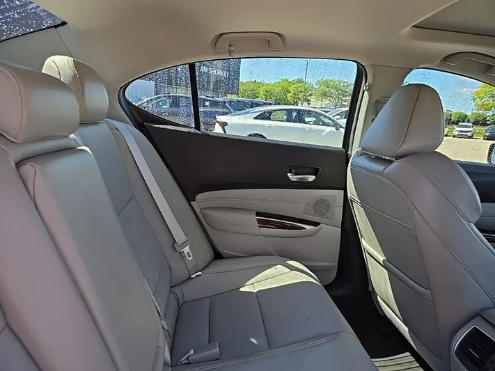 2015 Acura TLX - view 33