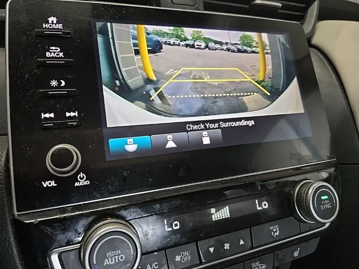2019 Honda Insight - view 17