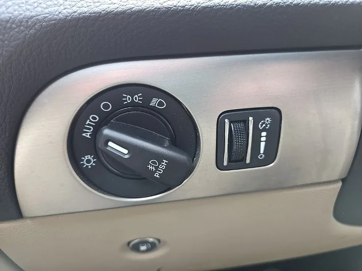 2018 Dodge Durango - view 17
