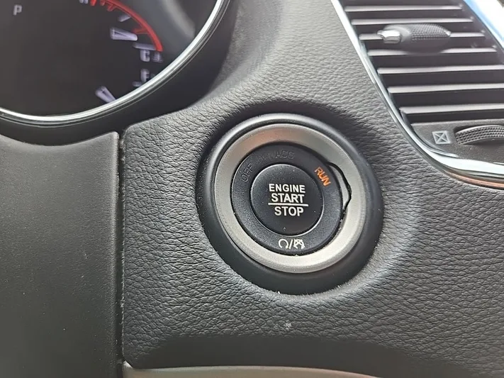 2018 Dodge Durango - view 18