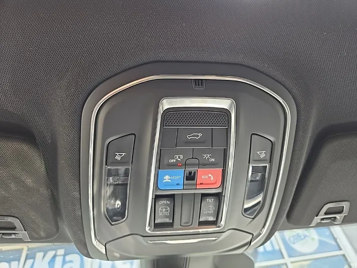 2025 Jeep Grand - view 20