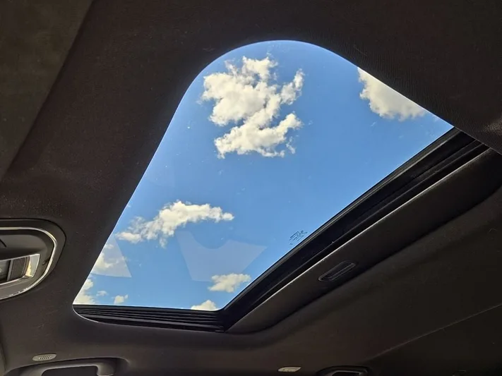 2025 Jeep Grand - view 21