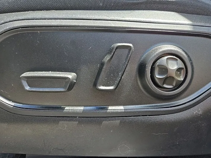 2025 Jeep Grand - view 30