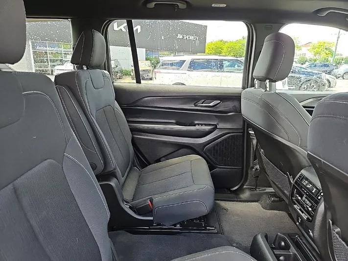2025 Jeep Grand - view 34