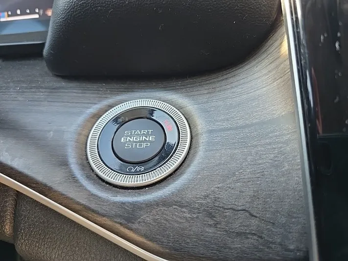 2023 Jeep Grand - view 19
