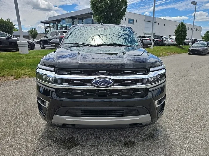 2022 Ford Expedition - view 11