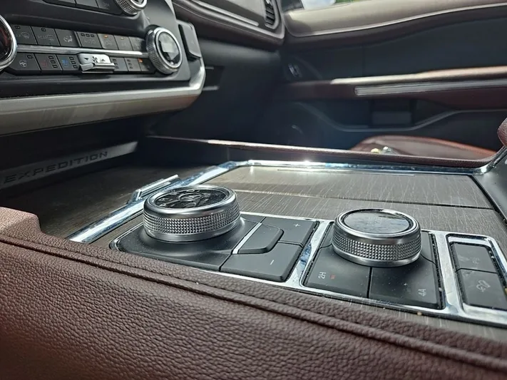 2022 Ford Expedition - view 25
