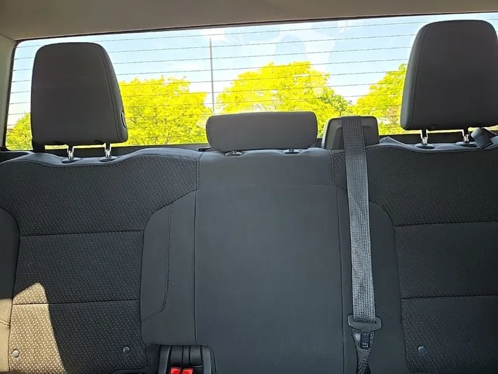 2020 Chevrolet Silverado - view 27