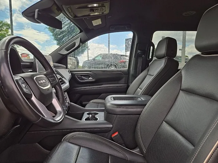 2023 GMC Yukon - view 35
