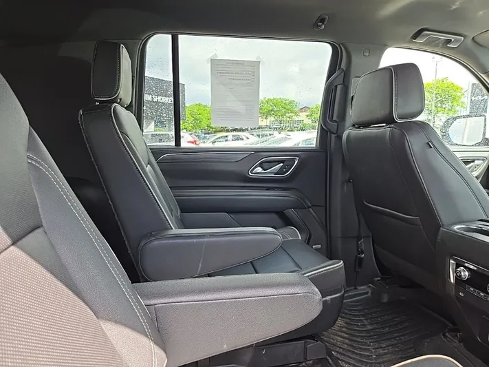 2023 GMC Yukon - view 39