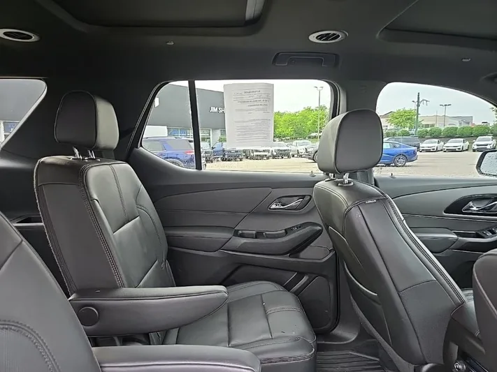 2023 Chevrolet Traverse - view 37