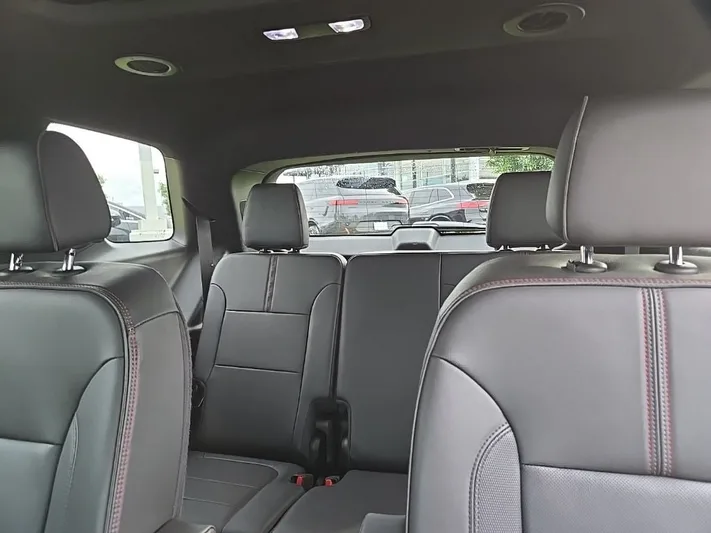 2023 Chevrolet Traverse - view 40