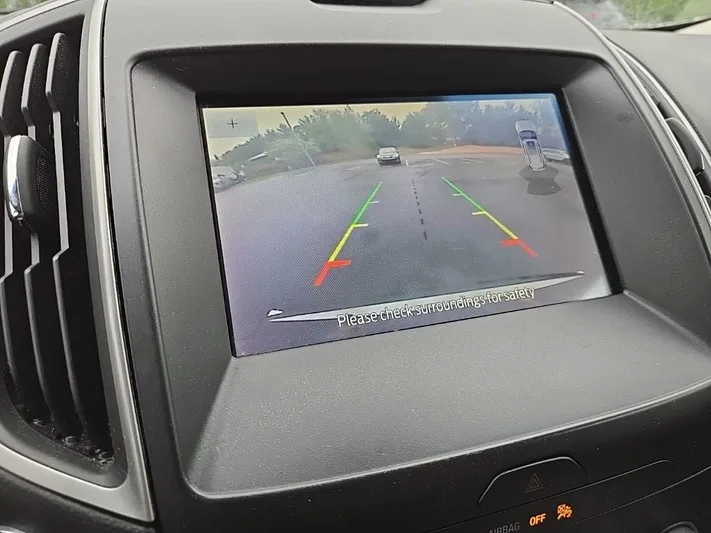 2020 Ford Edge - view 22