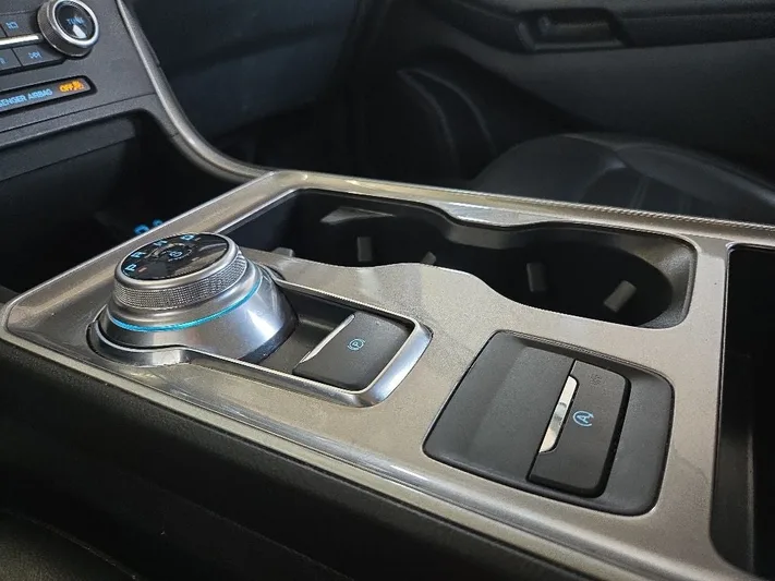 2024 Ford Edge - view 17