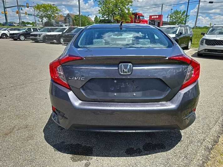 2016 Honda Civic - view 6