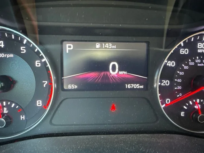 2023 Kia Forte - view 6