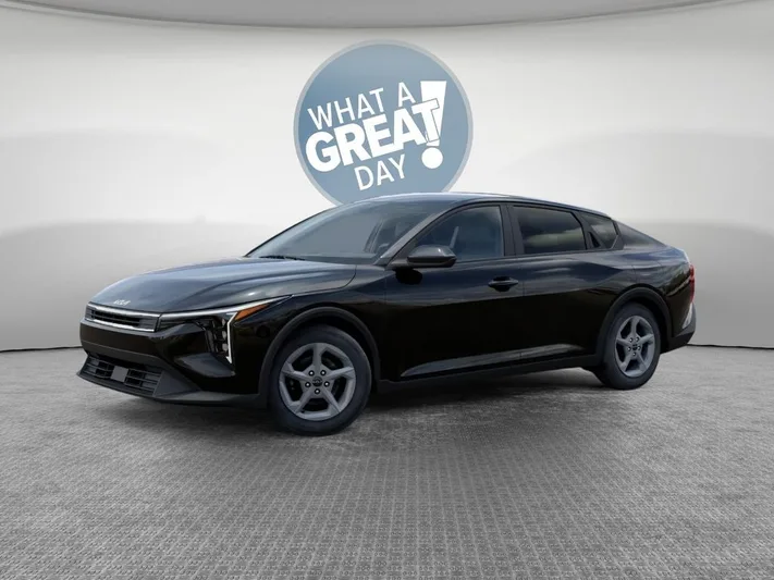 2025 Kia K4 - view 3