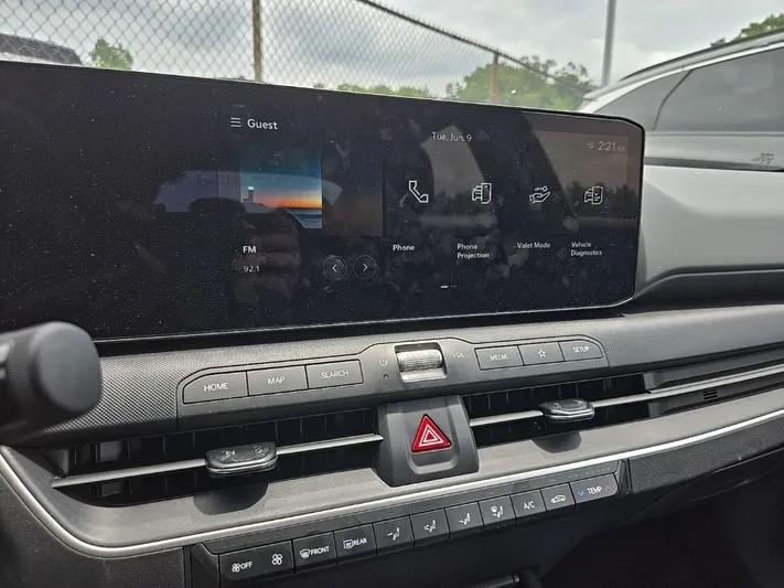 2025 Kia K4 - view 18