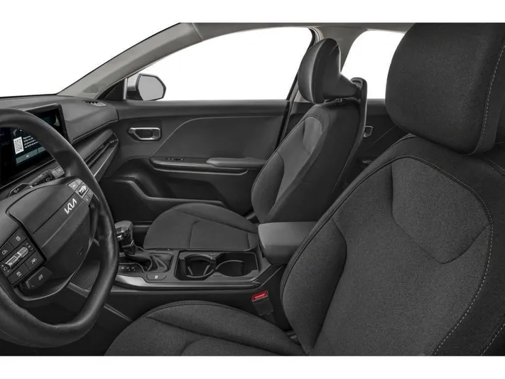 2025 Kia K4 - view 8