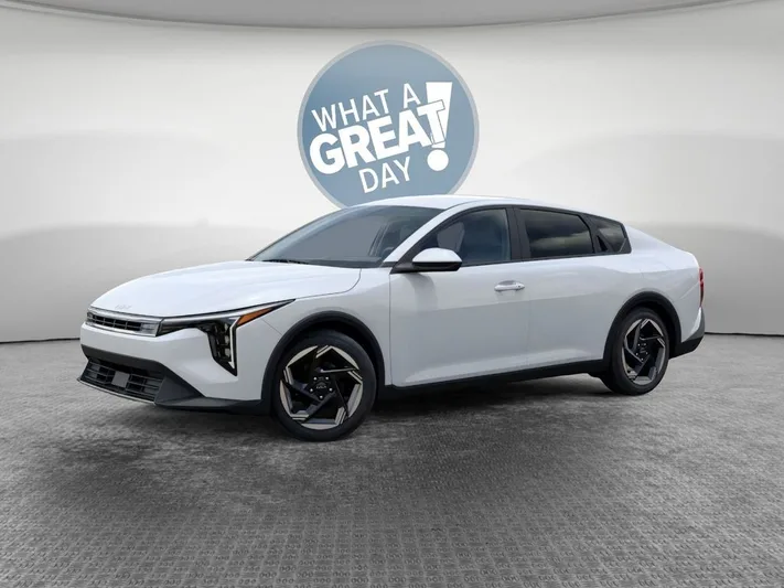 2026 Kia K4 - view 3