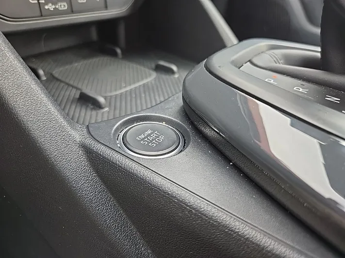 2025 Kia K4 - view 23