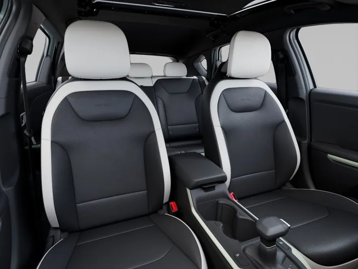 2026 Kia K4 - view 15