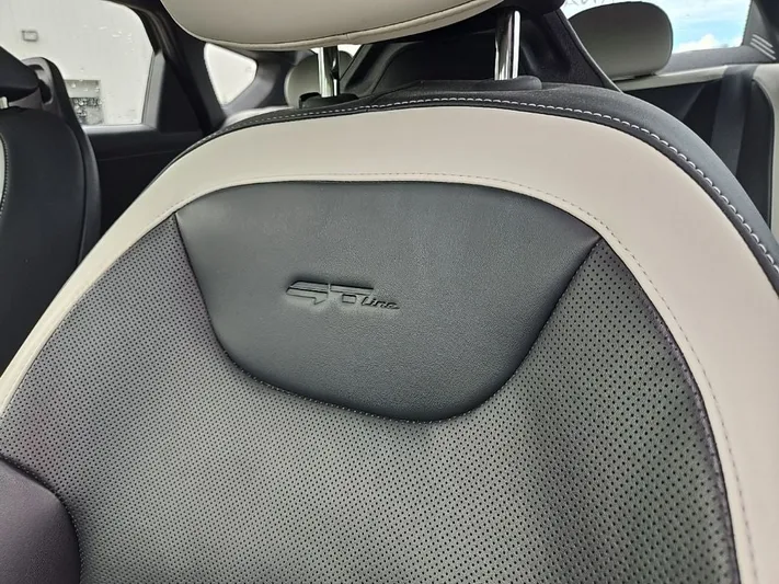 2025 Kia K4 - view 31
