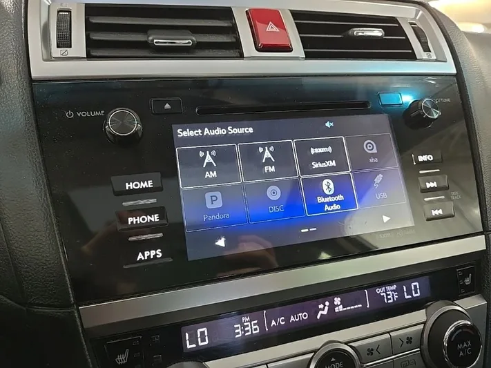 2017 Subaru Outback - view 19