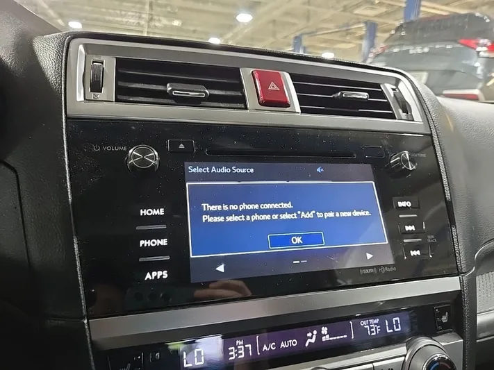 2017 Subaru Outback - view 27
