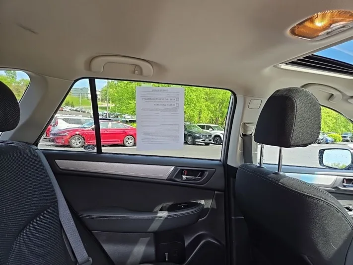 2017 Subaru Outback - view 33