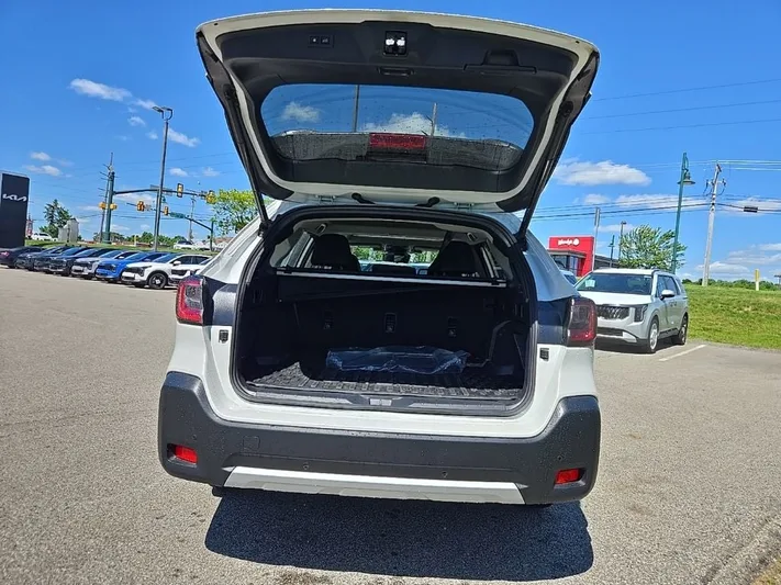 2024 Subaru Outback - view 31