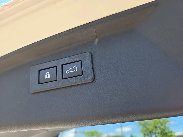 2024 Subaru Outback - view 32