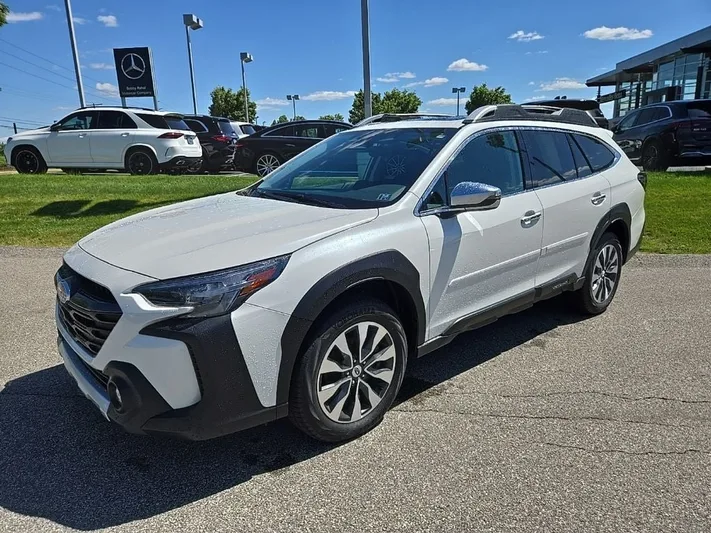 2024 Subaru Outback - view 9